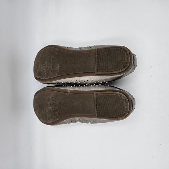 Vionic Womens 9.5 Spark Surin Perforated Ballet Flats Bow Gray Metallic - Picture 7 of 8